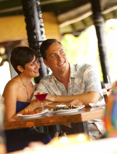 Molokai Restaurants A romantic dinner and cocktails at a Molokai restaurant